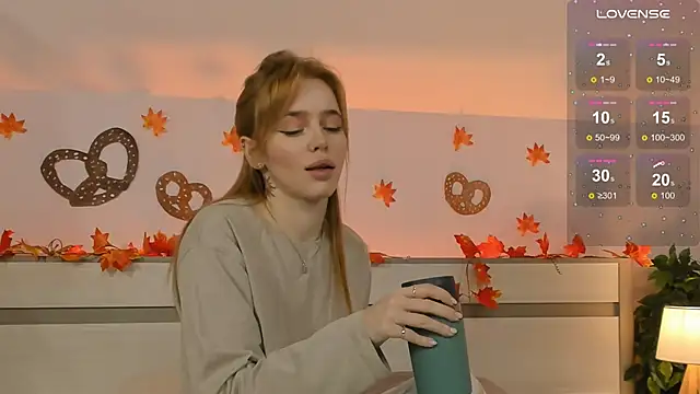 Phoenix Margo online show from September 18, 2025, 3:08 am