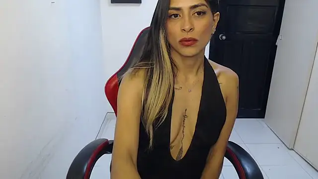 Liamiler01  online show from December 13, 2025, 7:53 pm