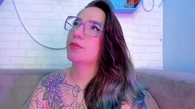 Snapshot of DEVA_BLUE_ chatting on March 6, 2025, 6:52 am DEVA BLUE  online show from March 6, 2025, 6:52 am