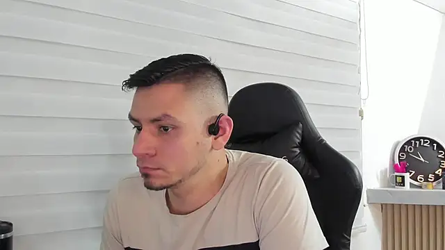 Rick Diesel  online show from October 7, 2025, 3:47 am