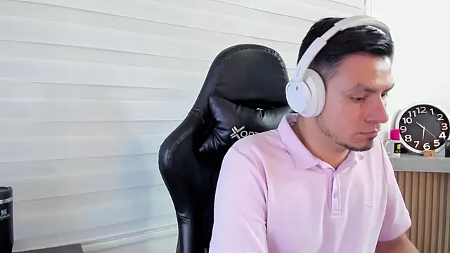 Rick Diesel  online show from October 27, 2025, 3:32 am