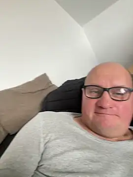 vanjbi45 online show from January 26, 2025, 11:50 am