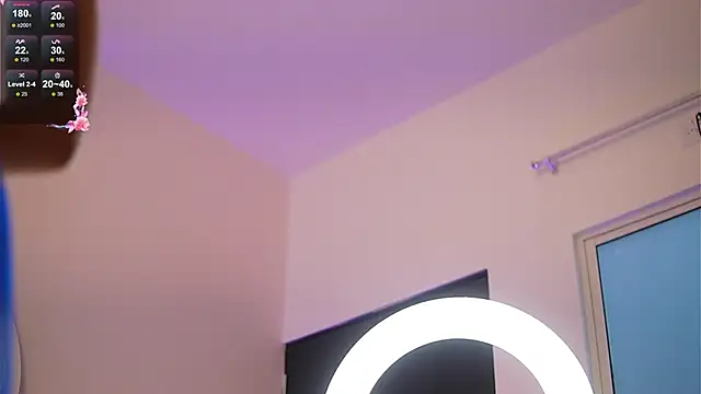 caroline adams  online show from February 8, 2026, 3:48 pm