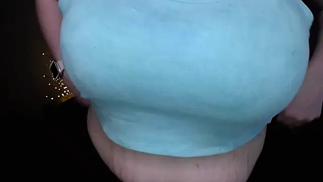 Emily Mo online show from March 22, 2025, 10:49 am