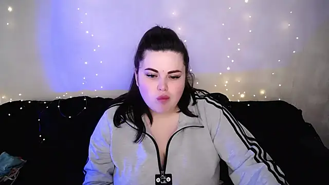 Emily Mo online show from March 5, 2026, 6:42 am