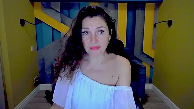 EllaLong online show from December 1, 2024, 4:29 pm