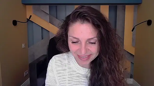 EllaLong online show from September 27, 2025, 11:37 am