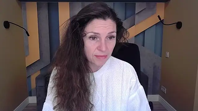 EllaLong online show from October 19, 2025, 11:33 am