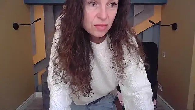 EllaLong online show from January 9, 2026, 12:41 pm