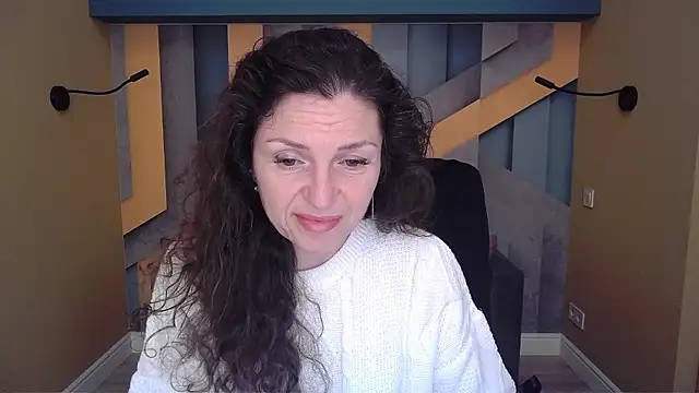 EllaLong online show from January 10, 2026, 12:29 pm