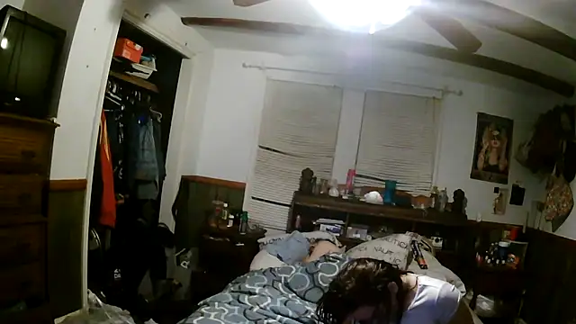 Snapshot of Thicknjuicy1986 chatting on March 29, 2026, 9:31 am Thicknjuicy1986 online show from March 29, 2026, 9:31 am