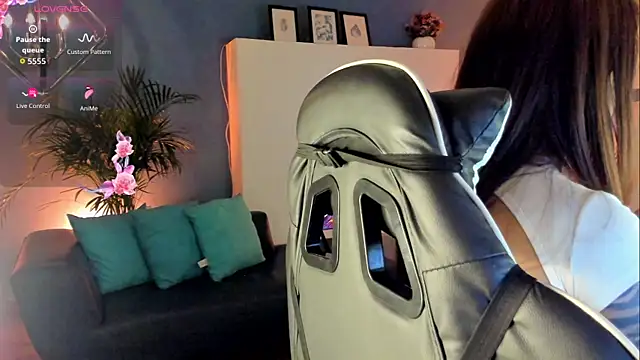 Megan inked online show from March 21, 2026, 3:33 am