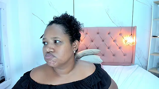 Belle Brunette online show from February 5, 2025, 9:29 pm