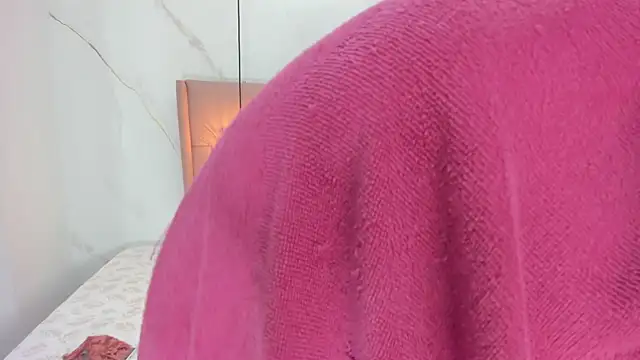 Belle Brunette online show from February 13, 2025, 9:27 pm