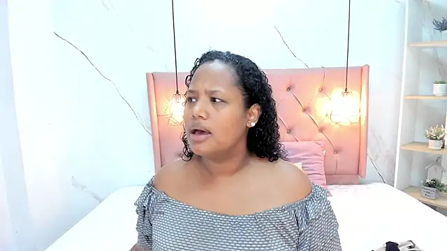 Belle Brunette online show from September 8, 2025, 9:25 pm