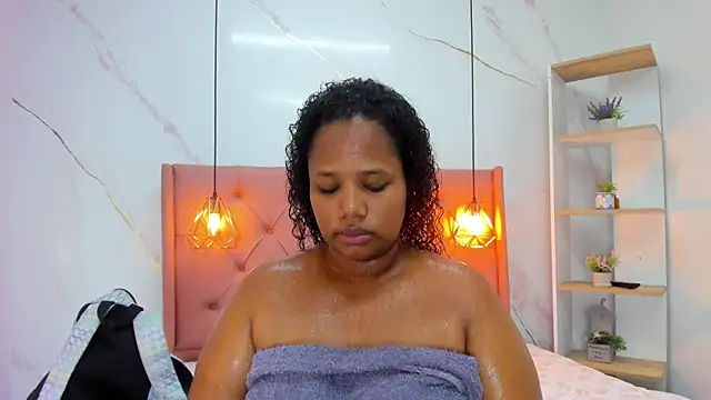 Belle Brunette online show from October 11, 2025, 9:46 pm