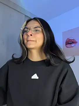 Snapshot of Cat2525 chatting on February 20, 2026, 1:57 am Cat2525 online show from February 20, 2026, 1:57 am