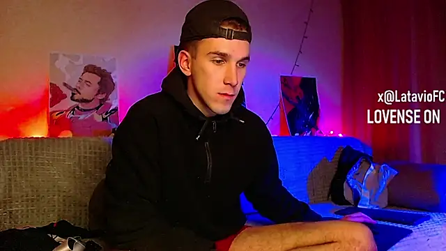 Midnighter  online show from February 9, 2025, 10:21 pm