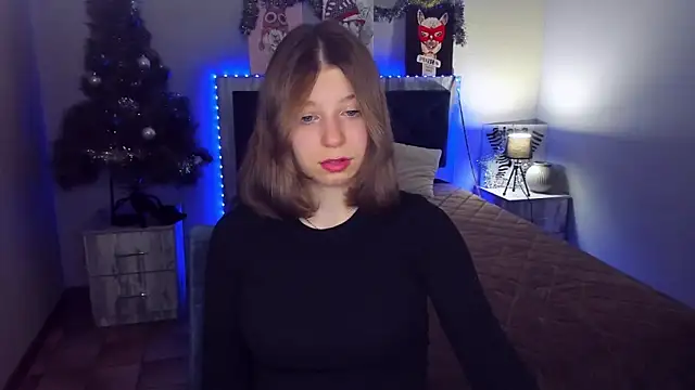 Snapshot of RinaMoore chatting on January 10, 2025, 9:02 am RinaMoore online show from January 10, 2025, 9:02 am