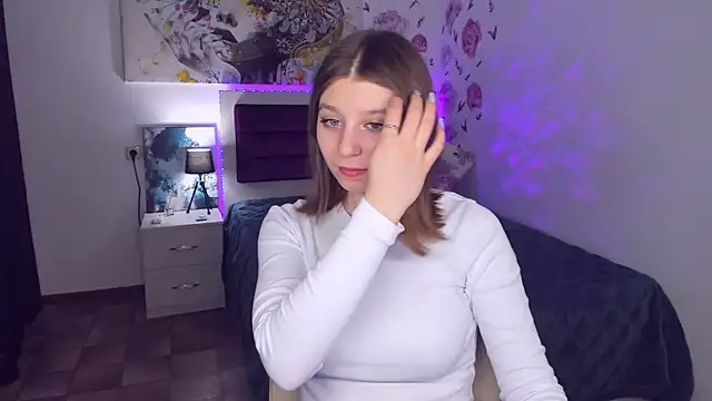 Snapshot of RinaMoore chatting on March 22, 2025, 11:21 am RinaMoore online show from March 22, 2025, 11:21 am