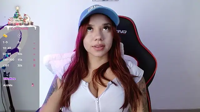 Snapshot of samantha_tattu chatting on December 18, 2024, 7:52 pm samantha tattu online show from December 18, 2024, 7:52 pm