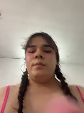 Violetacam 05 online show from February 21, 2026, 3:02 pm