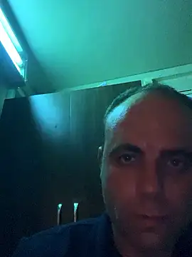 Snapshot of mustican422 chatting on December 6, 2024, 2:13 am mustican422 online show from December 6, 2024, 2:13 am