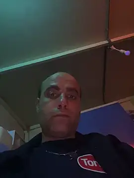 Snapshot of mustican422 chatting on December 7, 2024, 2:42 am mustican422 online show from December 7, 2024, 2:42 am