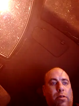 Snapshot of mustican422 chatting on February 8, 2025, 6:01 pm mustican422 online show from February 8, 2025, 6:01 pm