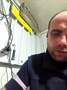 Snapshot of mustican422 chatting on October 12, 2025, 3:33 pm mustican422 online show from October 12, 2025, 3:33 pm