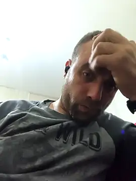 Snapshot of mustican422 chatting on October 14, 2025, 10:43 pm mustican422 online show from October 14, 2025, 10:43 pm