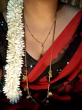 tuttifrutti17 online show from February 21, 2025, 5:20 pm