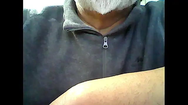 xcimeru online show from September 15, 2025, 5:40 am