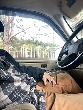 Snapshot of Themechanic420 chatting on December 3, 2025, 9:57 pm Themechanic420 online show from December 3, 2025, 9:57 pm