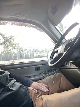 Snapshot of Themechanic420 chatting on February 19, 2026, 1:40 pm Themechanic420 online show from February 19, 2026, 1:40 pm