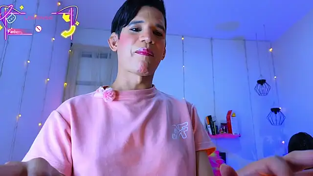 Ariel Femboy  online show from February 3, 2026, 2:53 am