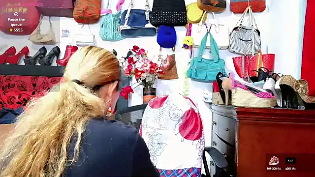 Snapshot of Xiaraa26 chatting on September 11, 2025, 12:00 am Xiaraa26 online show from September 11, 2025, 12:00 am