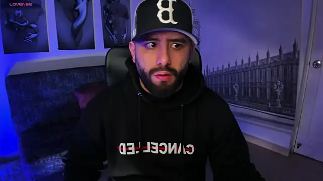 jhon bear03 online show from December 1, 2025, 11:15 am