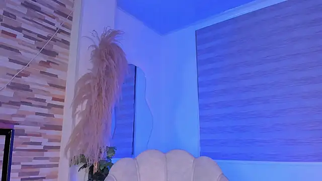 Vanesa novvoa online show from February 9, 2025, 11:15 pm