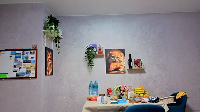 Katniss K online show from December 14, 2025, 1:38 pm