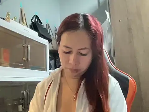 UrLove Marga online show from December 18, 2025, 11:00 pm