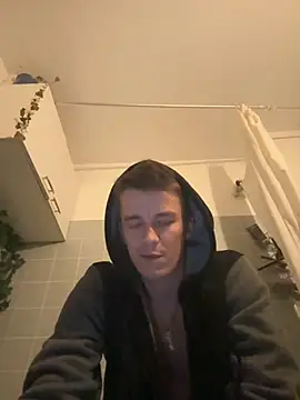 Toyjungee online show from October 24, 2025, 8:49 pm