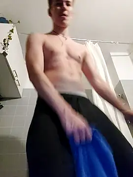 Toyjungee online show from October 27, 2025, 7:07 pm