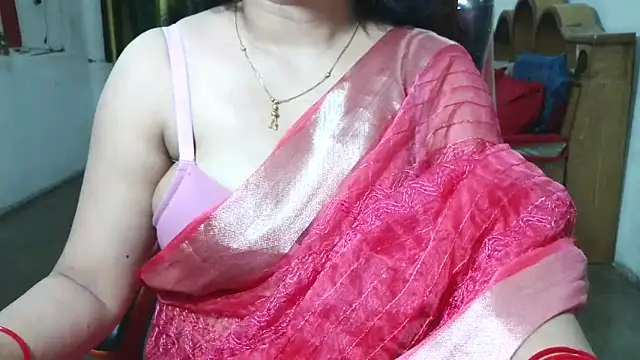 Cute Mahi22 online show from October 21, 2025, 5:46 pm