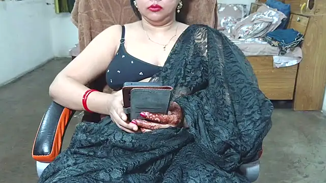 Cute Mahi22 online show from October 29, 2025, 11:17 pm