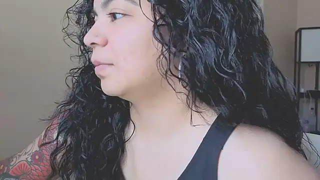 kimmiakiss22 online show from March 6, 2025, 7:54 pm