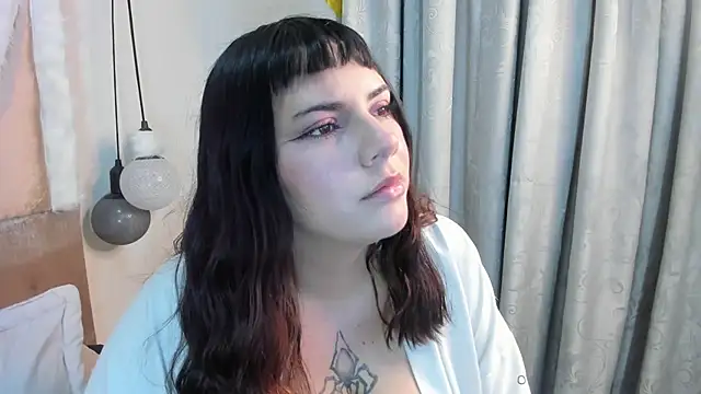 xhinata hyugax online show from September 26, 2025, 11:31 pm