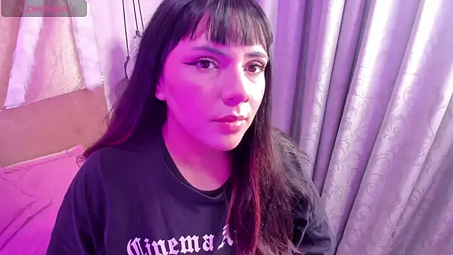 xhinata hyugax online show from March 3, 2026, 11:21 pm