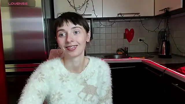 TayanaJons online show from February 4, 2025, 7:40 am