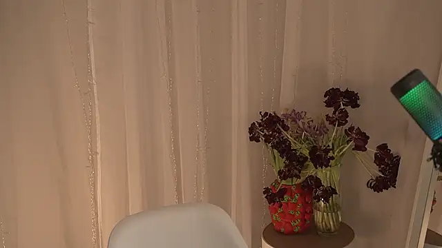 Snapshot of Poni_DII chatting on March 16, 2026, 10:30 am Poni DII online show from March 16, 2026, 10:30 am